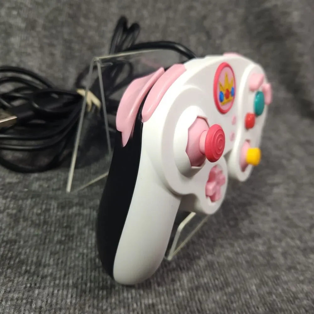 PDP Wired Fight Pad Pro Nintendo Switch Princess Peach GameCube Style Controller